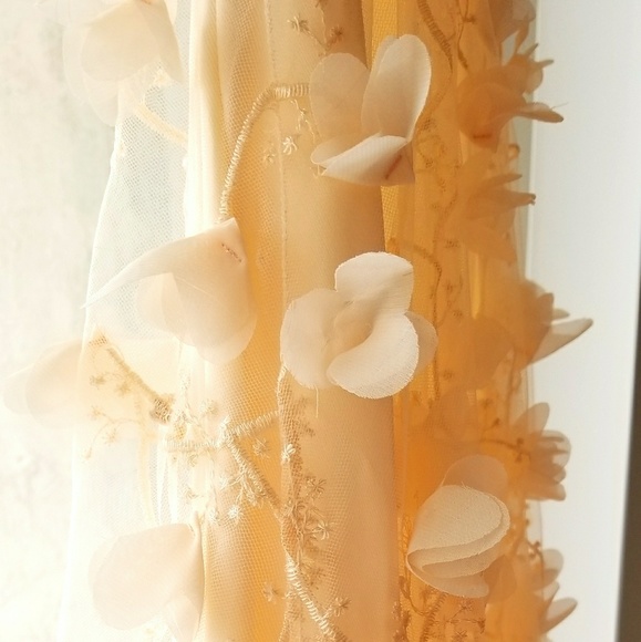 🍒NWT🍒 ROMANTIC PETAL MAXI DRESS IN PEACH - Picture 3 of 7